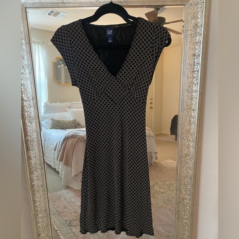 Gorgeous & Timeless GAP Dress